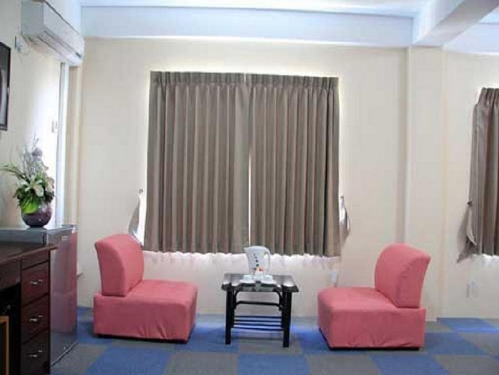 Hotel Bo Bo Min Yangón Exterior foto
